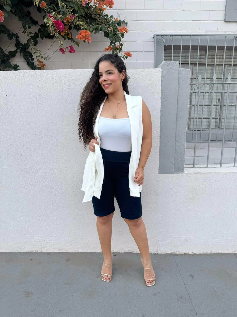 MAXI COLETE COM CINTO BOLSO FACA NA FRENTE BARBIE TECIDO POLY