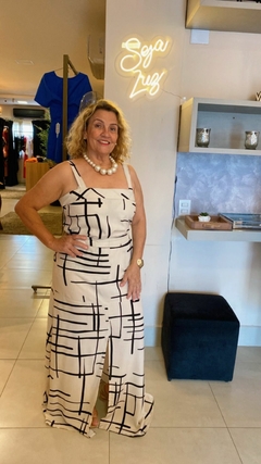 CONJUNTO DE SAIA E BLUSA DE ALÇA