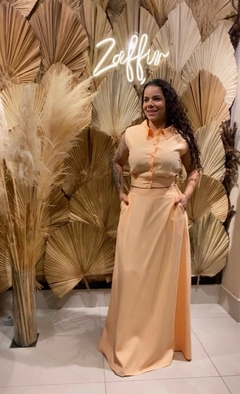 CONJUNTO DE SAIA E BLUSA DE COLETE ALFAIATARIA