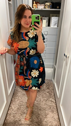 VESTIDO CURTO ESTAMPADO COM MANGA - comprar online