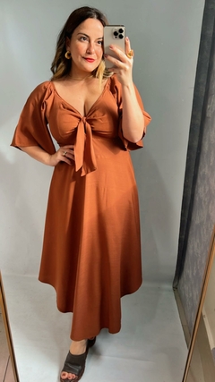 VESTIDO LISO ESTILO U COM LAÇO NO BUSTO - comprar online