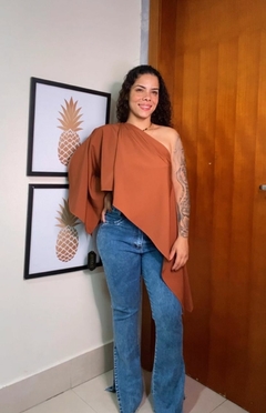 BLUSA BATA E TOP - comprar online