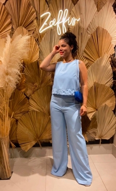 Imagem do CONJUNTO CALÇA E BLUSA REGATA DE ALFAIATARIA COM DETALHE DE CIANINHA