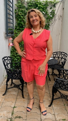 CONJUNTO DE SHORT E COLETE