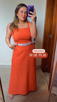 CONJUNTO DE SAIA LINHO FENDA LATERAL na internet