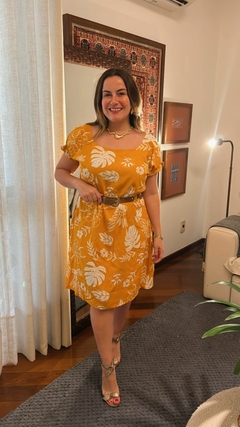 VESTIDO ESTAMPADO CURTO COM ELÁSTICO NA MANGA - comprar online