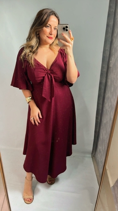 VESTIDO LISO ESTILO U COM LAÇO NO BUSTO