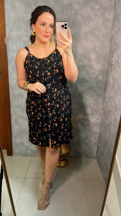 VESTIDO CURTO DE BOTÃO E ALCINHA - comprar online