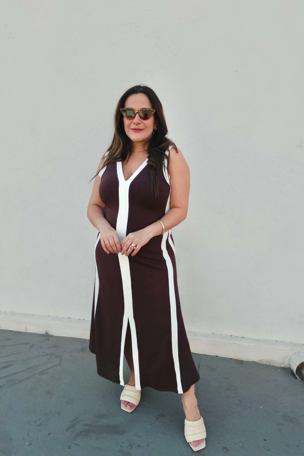 VESTIDO COM LISTRA NA FRENTE TECIDO MALHA