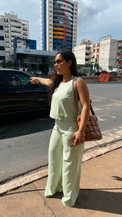 CONJUNTO CALÇA E BLUSA REGATA DE ALFAIATARIA COM DETALHE DE CIANINHA - loja online