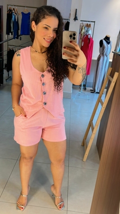 CONJUNTO DE SHORT E COLETE RISCA DE GIZ - comprar online