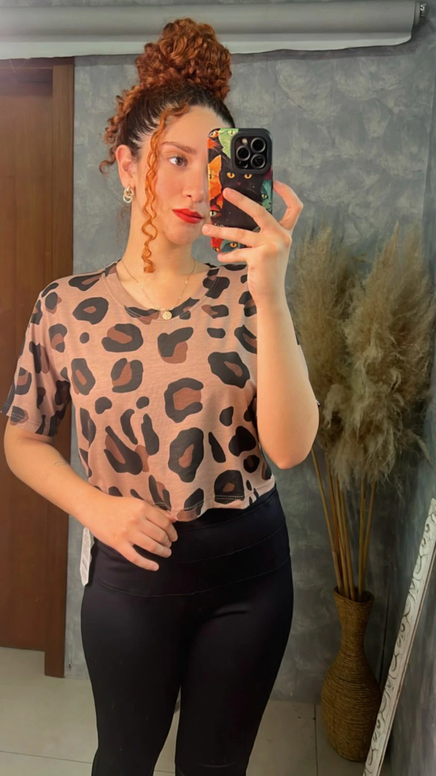 CROPPED DE MANGA ESTAMPA ANIMAL PRINT