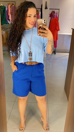 BLUSA LISA COM MANGA CURTA ACOMPANHA COLAR - comprar online