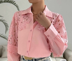 CAMISA MANGA LONGA GUIPIR COM BOTÃO NO PUNHO