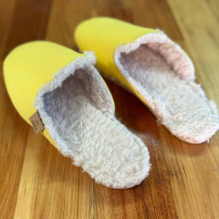 Mule Peluche Amarilla en internet