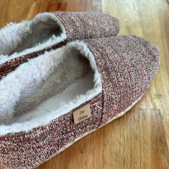 Pantufla Tejida Roja en internet