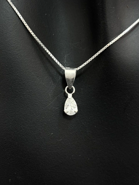 Pingente Ponto de Luz Gota Em Zircônia Prata 925