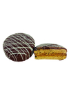 Alfajor meio amargo com recheio de doce de leite