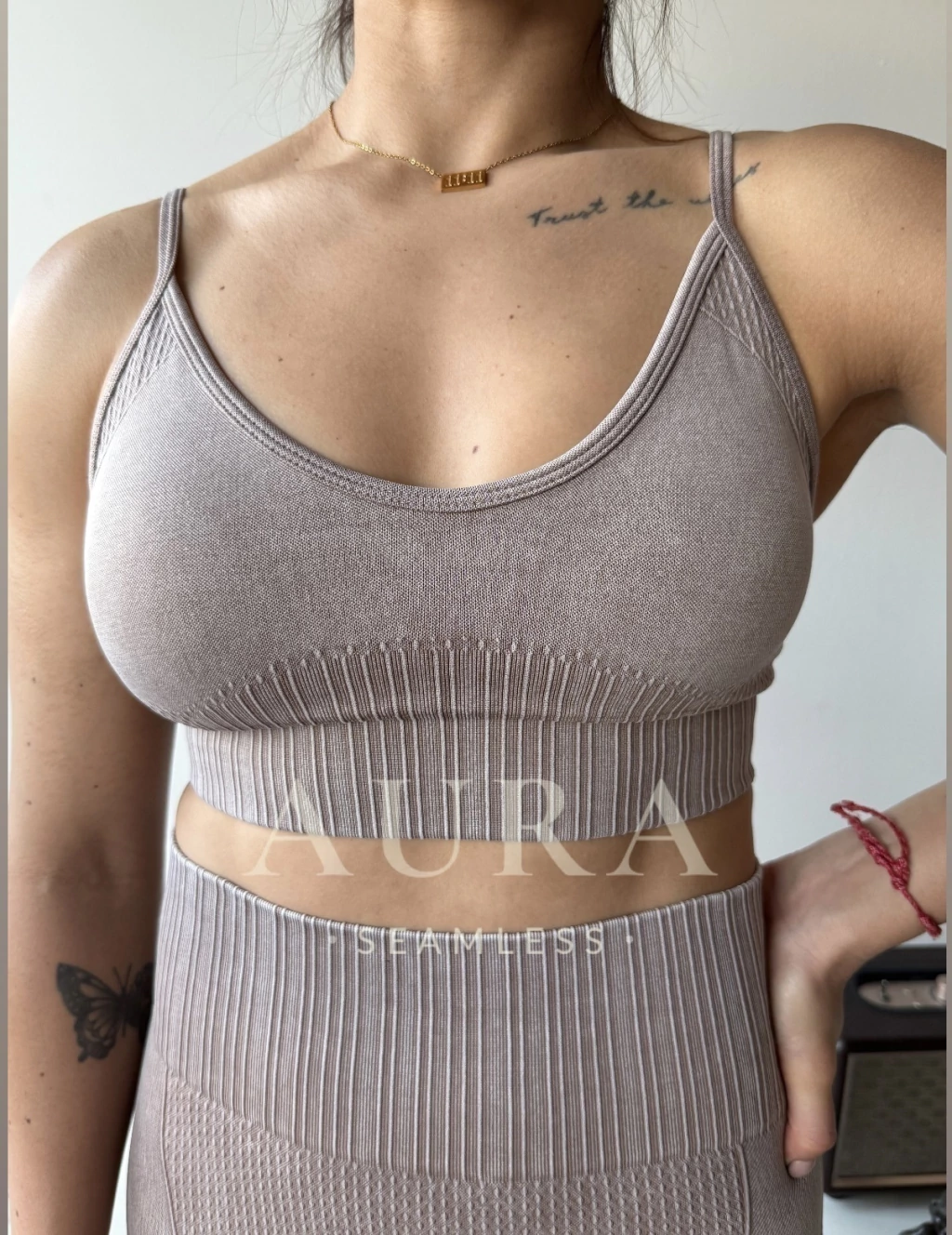 Top Aura tiras