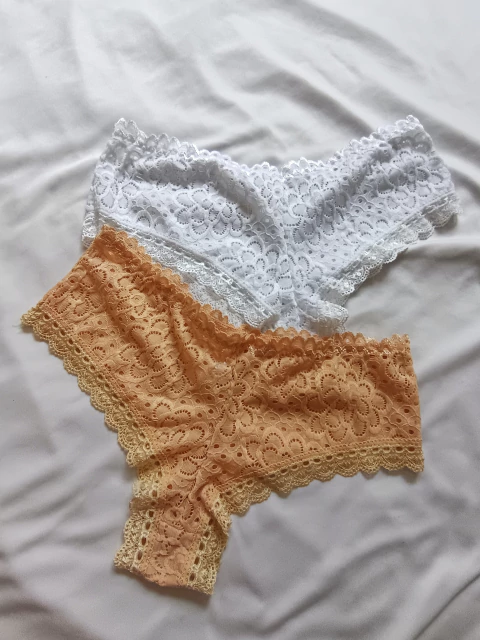 Calcinha Rendada Tamanho 40 - comprar online