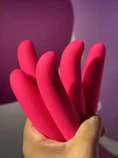 GOLFINHO - VIBRADOR RECARREGÁVEL USB 10 VIBRAÇÕES + SILENCIOSO E MACIO - Love Shop sex shop