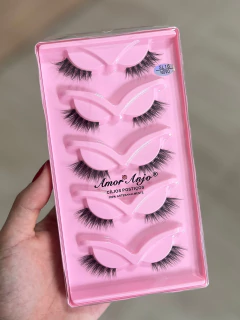 CARTELA DE CILIOS METADINHA 5 PARES - comprar online