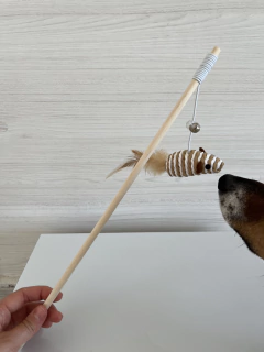 Varita de madera con Ratoncito para gato - comprar online