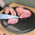 TÁBUA DE CORTE CHURRASCO | REDONDA | COR PRETA - comprar online
