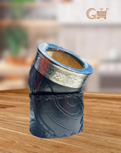 Mate criollo con cuero repujado