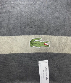 LACOSTE - Toalha de Banho/Piscina (Mega) - Tamanho Mega 76x132Cm