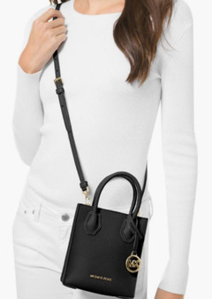 MICHAEL KORS Bolsa Transversal MERCER PEQUENA - Encantos da América