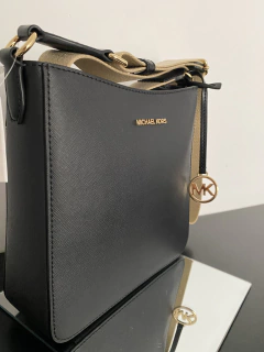 Michael Kors - Bolsa Transversal Jet Set Crossbody Messenger Preto - loja online