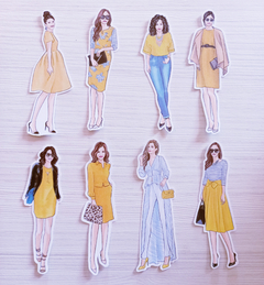 Kit de adesivos "Garotas de Amarelo" na internet