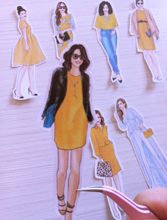 Imagem do Kit de adesivos "Garotas de Amarelo"