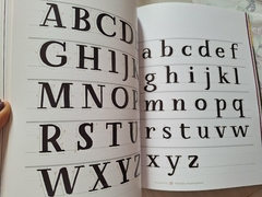 Desenhando letras, de Juliana Moore na internet