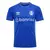 Camisa treino masculina do Grêmio, modelo 24/25, na cor azul, com detalhes em padrão gráfico e logotipo da Umbro.