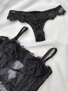 Corset em renda chantilly e tule - 2 cores - comprar online