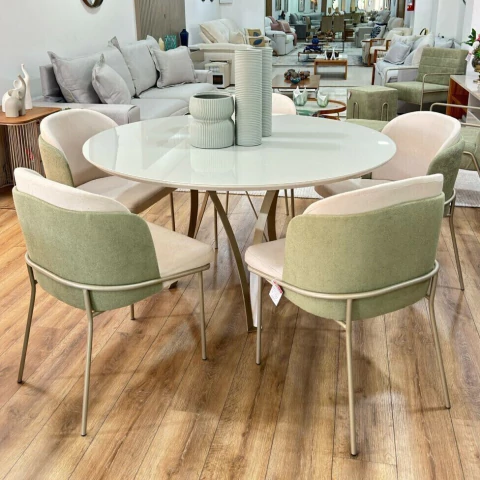 Conjunto mesa redonda 1,20m com 4 cadeiras estofadas com metal pintado - BARCELONA - comprar online