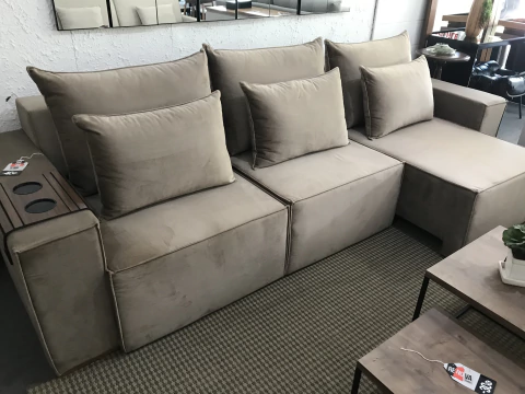 Sofá Retrátil 3 módulos 3,20m com Almofadas - WANISSE