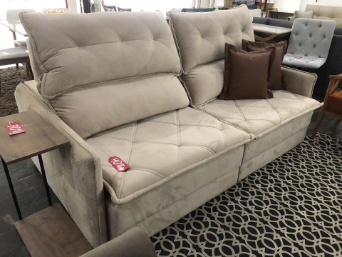 Sofá Retrátil e Reclinável com Molas Encosto Bipartido e Braços Slyn - SLYN.