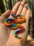 Pingente serpente arco-íris