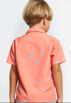 Camisa Infantil Menino Estampa Tirando Onda – Tam. 4 a 8 anos – Apricot - comprar online