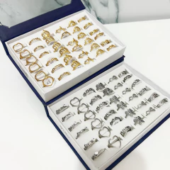 Caixa c/ 36 Anéis em Aço Inoxidável Variados Atacado - Mix Acessórios