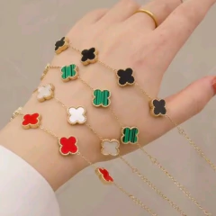 Pulseira Trevos em Aço Inox Dourado – Preto, Branco ou Verde na internet