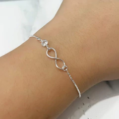 Pulseira Feminina Lua Borboleta Infinito Coração Folheada à Prata - loja online
