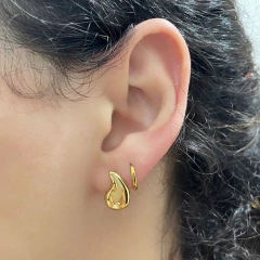 Brinco Gota Virgula em Aço Inoxidável Prata ou Dourado na internet