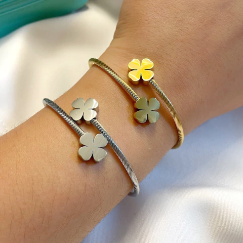 Bracelete de Trevo em Aço Inoxidável Feminino