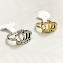 Anel Coroa em Aço Inoxidável Antialérgico Prata ou Dourado Feminino - comprar online