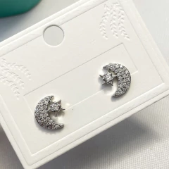 Imagem do Brinco Cravejado Banhado Lua Cruz Coração