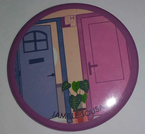 Button "Quando o amor bate à porta"